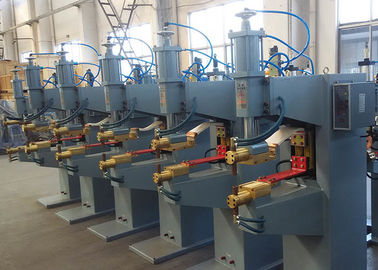 La torche simple de machine de soudage par résistance de tache pour des produits métalliques a adapté la tension aux besoins du client