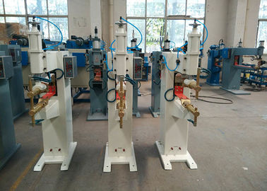 La torche simple de machine de soudage par résistance de tache pour des produits métalliques a adapté la tension aux besoins du client