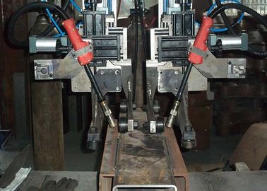 Type fait sur commande de soudure de portique de machines de CO2 torche de double pour le tube rectangulaire en acier
