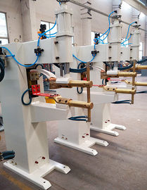 Appareil à souder automatique de haute précision, machine en acier de soudage par points de grillage