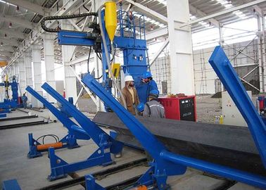 Le type en porte-à-faux automatique A VU la machine de soudure, machine d'Assemblée de poutre en double T de structure métallique