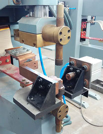 Machine automatique spéciale de soudage par résistance pour la perte de puissance faible de charnière de porte