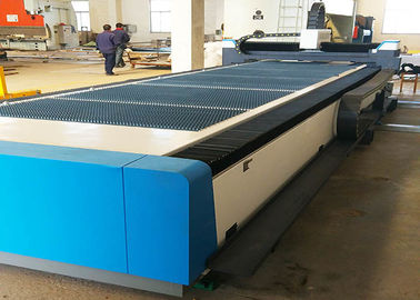 Découpeuse de laser de commande numérique par ordinateur de rendement élevé 2000W 1500 x 6000mm pour l'aluminium