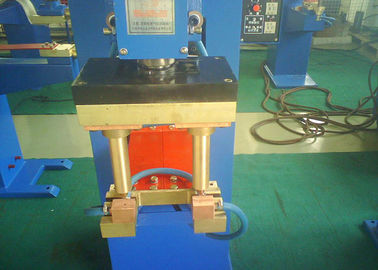 Machine pneumatique de soudage par résistance de tache pour des enrouleurs de câbles avec le double chalumeau