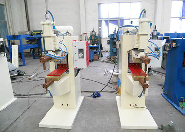 C.C pneumatique 300-800kg 50Hz 60HZ d'inverseur de machine de soudage par résistance de tache
