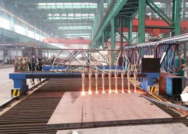 Type de portique de commande numérique par ordinateur flamme de bande et découpeuse de plasma pour la chaîne de production de poutre en double T taille de coupure de 3200X10000mm
