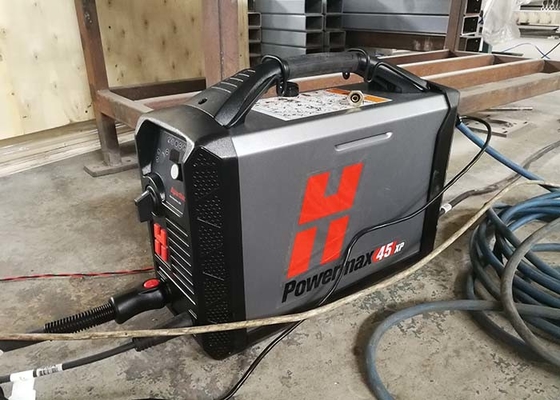 Machine de soudage CNC à pôle léger pour plaque d'acier et système de découpe par plasma de porte électrique