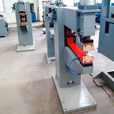 Machine de soudage à rames multi-points de la série DP 25 ~ 150KVA