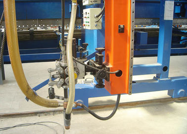 Type de portique machine de soudure automatique de Polonais léger pour la puissance élevée 10KW de moteur principal de mât