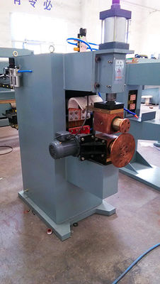 Machine de soudage à couture à résistance de 160 KVA avec boîte carrée en cuivre rouge double pour la conduite